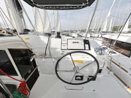 Lagoon 40 in Sukošan / D-Marin Dalmacija Marina thumbnail 18