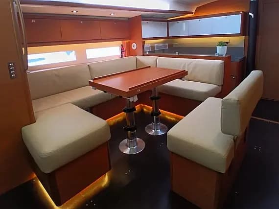 Dufour 530 in Sardinia / Cagliari / Marina di Bonaria - Photo 3