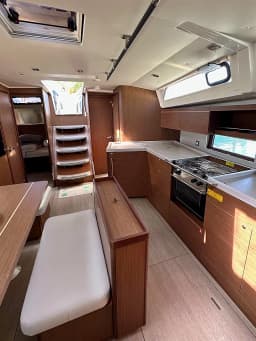 Oceanis 46.1 in Athens / Alimos Marina thumbnail 11