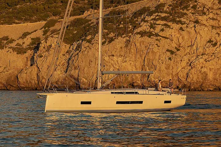 Hanse 460 in Lavrion / Olympic Marina - Photo 4
