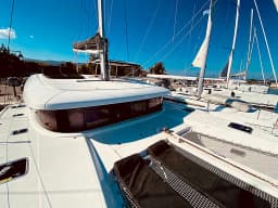 Lagoon 42 in Lefkada / D-Marin Marina Lefkas thumbnail 11