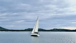 Oceanis 323 in Punta Ala thumbnail 6
