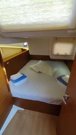 Sun Odyssey 440 in Volos / Port of Volos thumbnail 7
