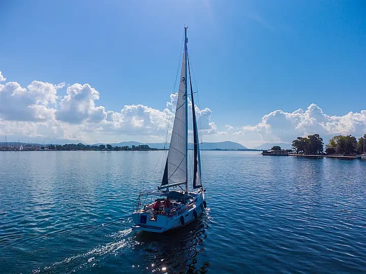 Hanse 385 in Preveza Main Port - Photo 5