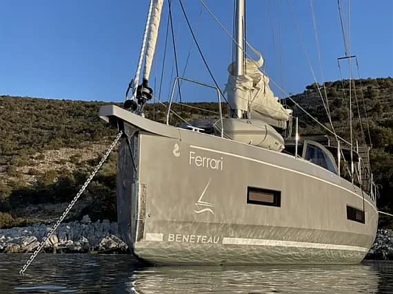 Oceanis 40.1 in Lavrion Main Port - Photo 1
