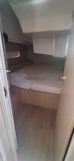Oceanis 40.1 in Lavrion Main Port thumbnail 19