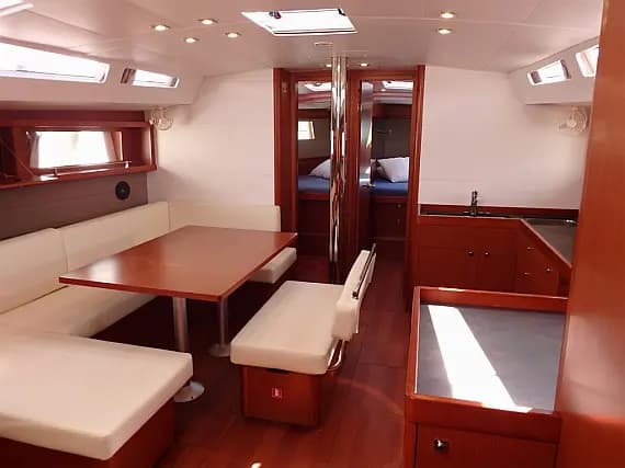 Oceanis 48 in Lefkada / Port of Lefkas - Photo 3