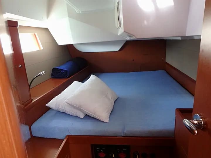 Oceanis 48 in Lefkada / Port of Lefkas - Photo 4
