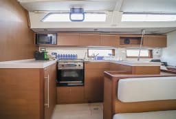 Oceanis 51.1 in Sardinia / Olbia / Marina di Olbia thumbnail 13
