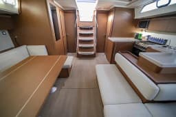 Oceanis 51.1 in Sardinia / Olbia / Marina di Olbia thumbnail 15
