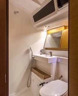 Sun Odyssey 440 in Athens / Alimos Marina thumbnail 16