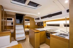 Sun Odyssey 440 in Athens / Alimos Marina thumbnail 3