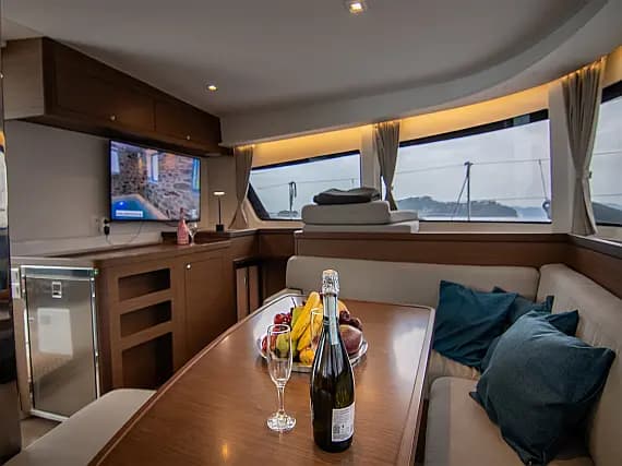 Lagoon 42 in Skiathos - Photo 3