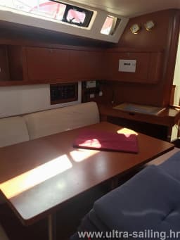 Oceanis 45 in Split / ACI Marina Split thumbnail 6
