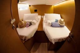 Jeanneau 54 in Lefkada / Nydri / Hotel Armonia thumbnail 11