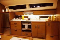 Jeanneau 54 in Lefkada / Nydri / Hotel Armonia thumbnail 8