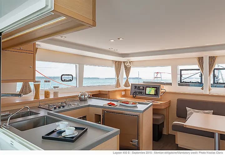 Lagoon 450 in Corsica / Propriano / Port of Propriano - Photo 3