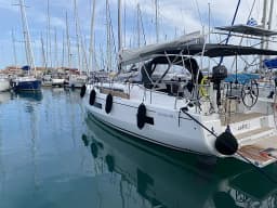 Oceanis 40.1 in Lefkada / D-Marin Marina Lefkas thumbnail 6