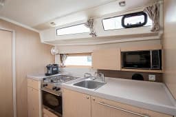 Oceanis 38.1 in Sicily / Trapani thumbnail 6