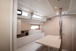Oceanis 38.1 in Sicily / Trapani thumbnail 4