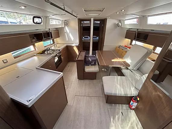 Oceanis 46.1 in Split / ACI Marina Split - Photo 3
