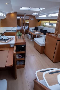 Sun Odyssey 440 in Lefkada / D-Marin Marina Lefkas thumbnail 20