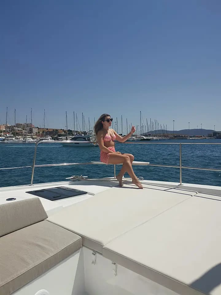 Bali 4.8 in Lavrion Main Port - Photo 4