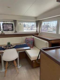 Lagoon 40 in Athens / Alimos Marina thumbnail 13