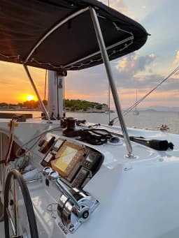 Lagoon 40 in Athens / Alimos Marina thumbnail 6