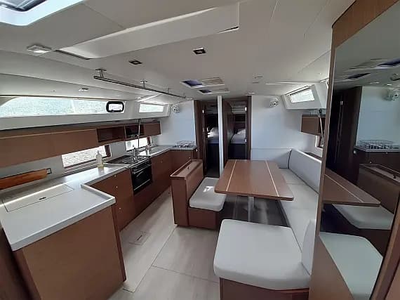 Oceanis 46.1 in Lefkada / D-Marin Marina Lefkas - Photo 3