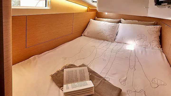Sun Odyssey 410 in Dubrovnik / ACI Marina Dubrovnik - Photo 5