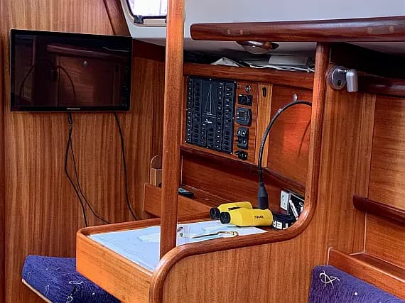 Delphia 40 in Altefähr Harbor - Photo 3