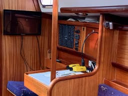 Delphia 40 in Altefähr Harbor thumbnail 2