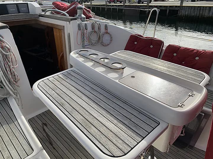 Delphia 40 in Altefähr Harbor - Photo 4