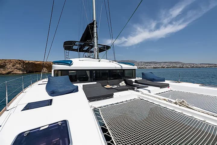 Lagoon 52 in Athens / Alimos Marina - Photo 5