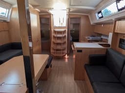 Bavaria C42 in Izola / Marina Izola thumbnail 7