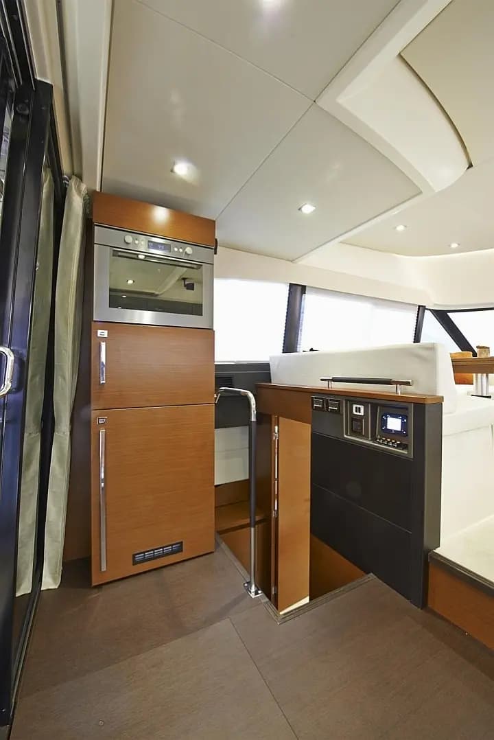 Prestige 450 in Sicily / Giardini Naxos / Porto di Giardini - Photo 4