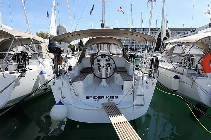 Sun Odyssey 319 in Pula / ACI Marina Pula - Photo 1