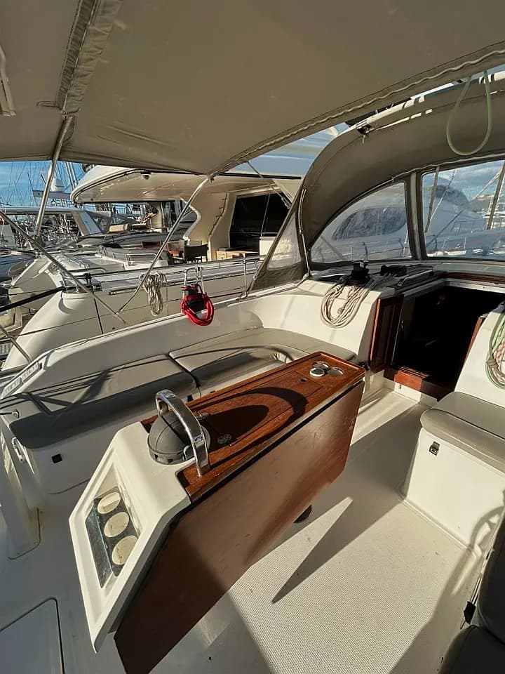 Bavaria Cruiser 51 in Athens / Alimos Marina - Photo 5