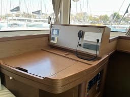 Lagoon 42 in Athens / Alimos Marina thumbnail 15
