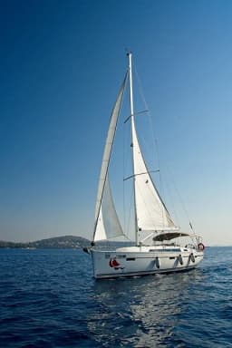 Bavaria Cruiser 41 in Murter / Marina Hramina thumbnail 3