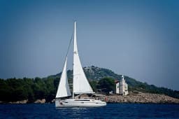 Bavaria Cruiser 41 in Murter / Marina Hramina thumbnail 4