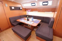 Bavaria Cruiser 51 in Castellammare di Stabia / Marina di Stabia thumbnail 12