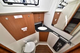 Bavaria Cruiser 45 in Sukošan / D-Marin Dalmacija Marina thumbnail 28