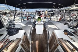 Bavaria Cruiser 45 in Sukošan / D-Marin Dalmacija Marina thumbnail 8