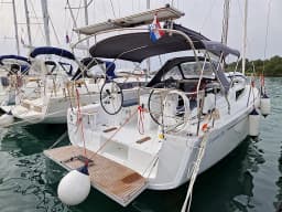 Oceanis 34.1 in Medulin / Marina Medulin thumbnail 6