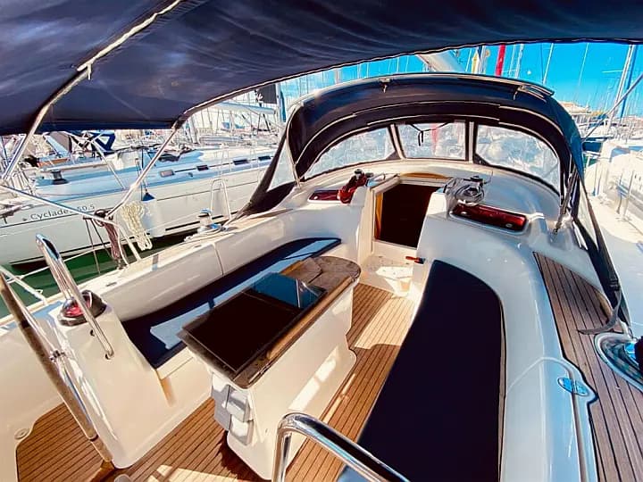 Bavaria 46 Cruiser in Kanistro - Chalkidiki / Marina Miraggio - Photo 1