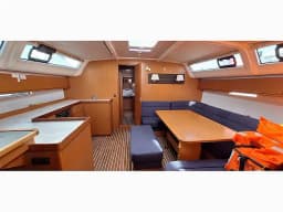 Bavaria Cruiser 51 in Trogir / ACI Marina Trogir thumbnail 2