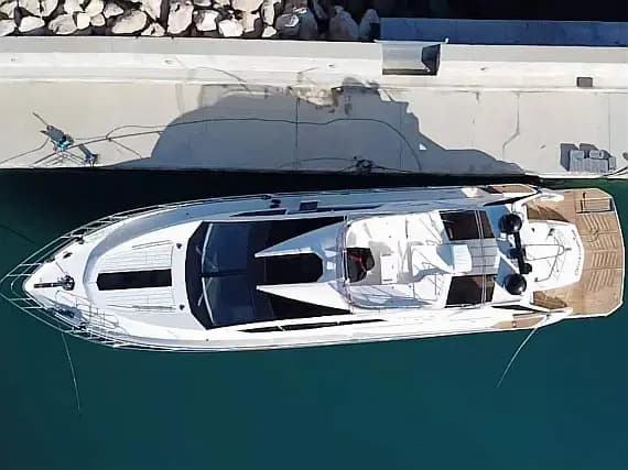 Deck plan of Galeon 700 in Novi Vinodolski / Mitan Marina
