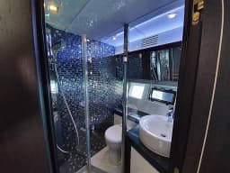 Galeon 700 in Novi Vinodolski / Mitan Marina thumbnail 14
